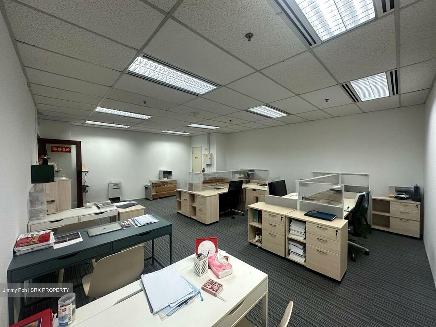 Sunshine Plaza (D7), Office #570936711
